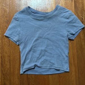 Cropped tee
